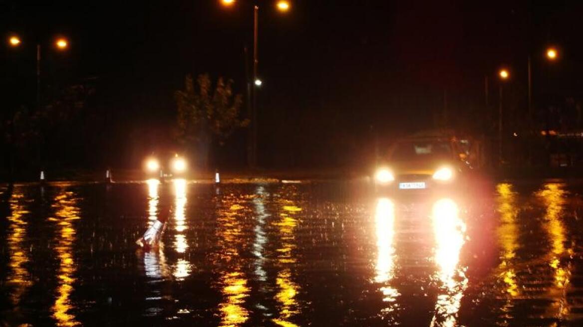 Καταστροφές και πλημμύρες από ξαφνική κακοκαιρία στην Αλεξανδρούπολη